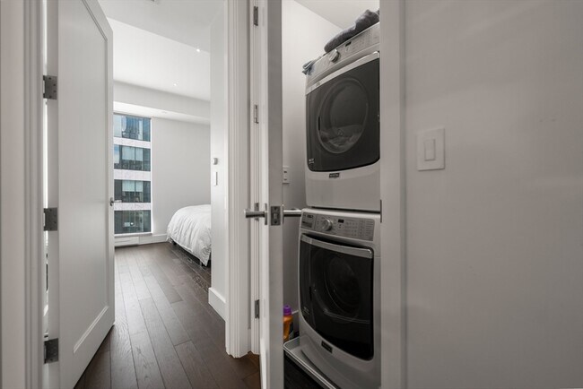 Building Photo - 22 Liberty Drive