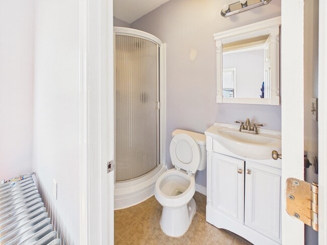 Building Photo - 1015 Hyde Park Ave