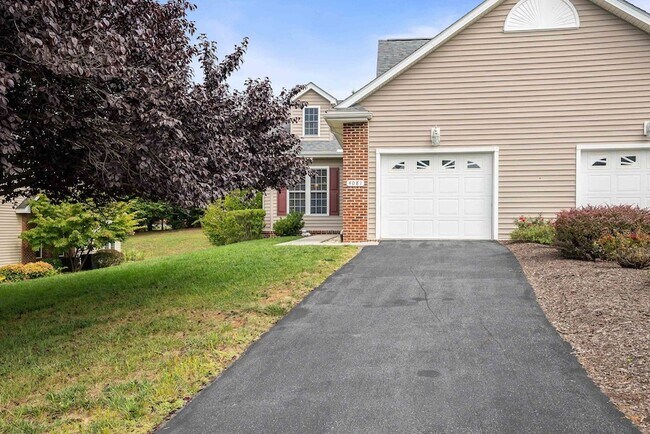 Building Photo - 4081 Forest Oaks Ln