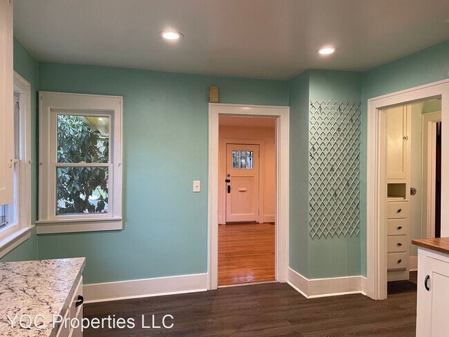 Building Photo - 1 br, 1 bath House - 2827 NE Ainsworth Street