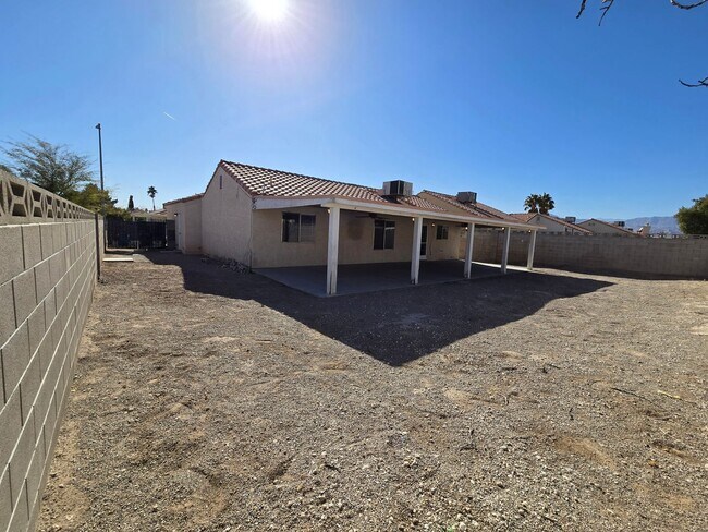 Building Photo - **Gorgeous 4-Bedroom Home in North Las Vegas!**