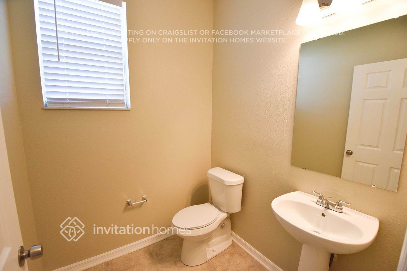 Building Photo - 825 Massy Ct