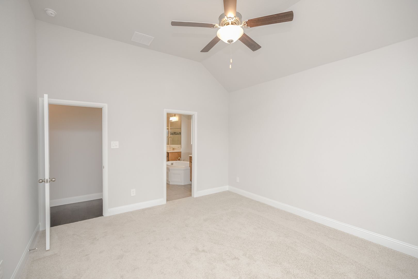 Building Photo - 9322 Middleground Pl