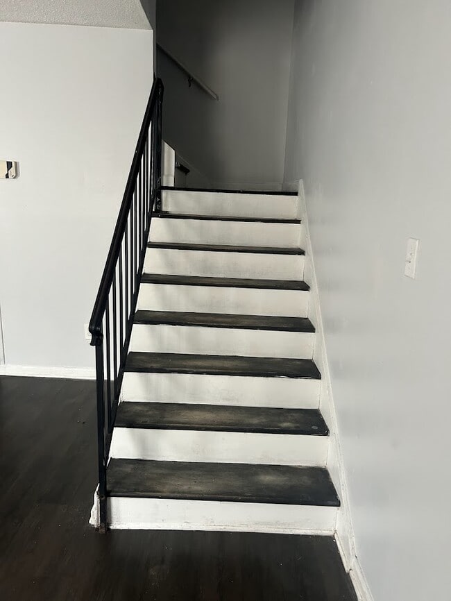 Building Photo - 6354 Shannon Pkwy