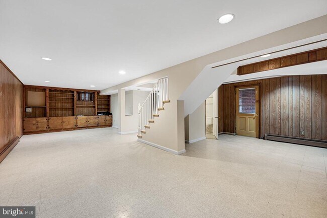 Building Photo - 5023 Druid Dr