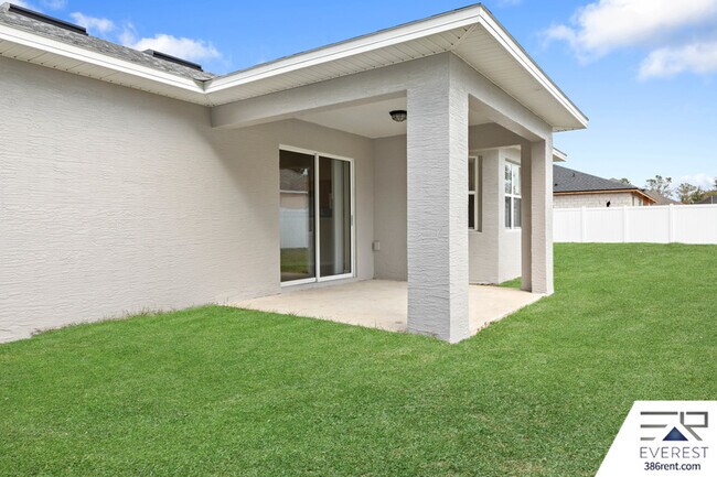 Building Photo - 39 Firethorn Ln