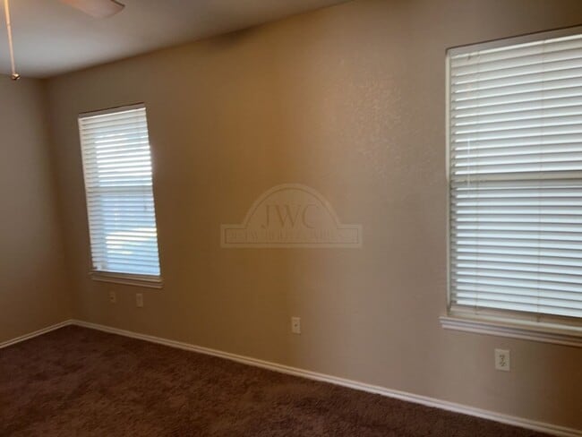 Building Photo - 4402 Breckenridge Dr