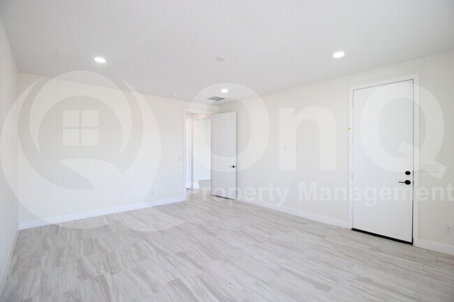 Building Photo - 22536 W Huntington Dr