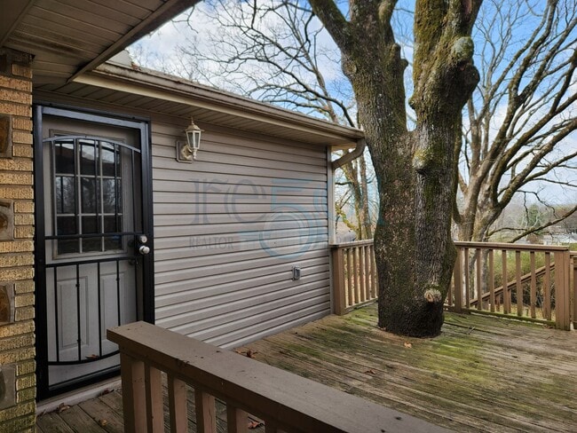 Building Photo - Ready For Showings! Great Find In North Little Rock