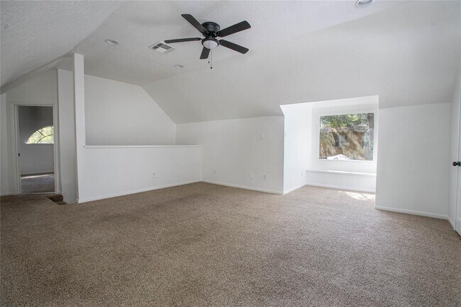 Building Photo - 1320 E Red Cedar Cir