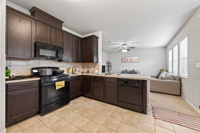 Building Photo - 14206 Singing Oaks Trl