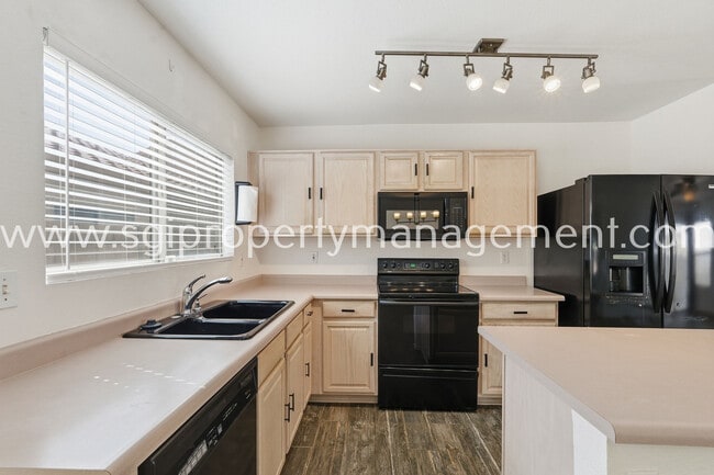 Building Photo - 714 East Michigan Ave