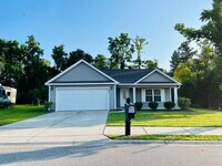 Building Photo - BEAUTIFUL 3 BR/2BA with 2 car garage. Private back yard space! Conway location!