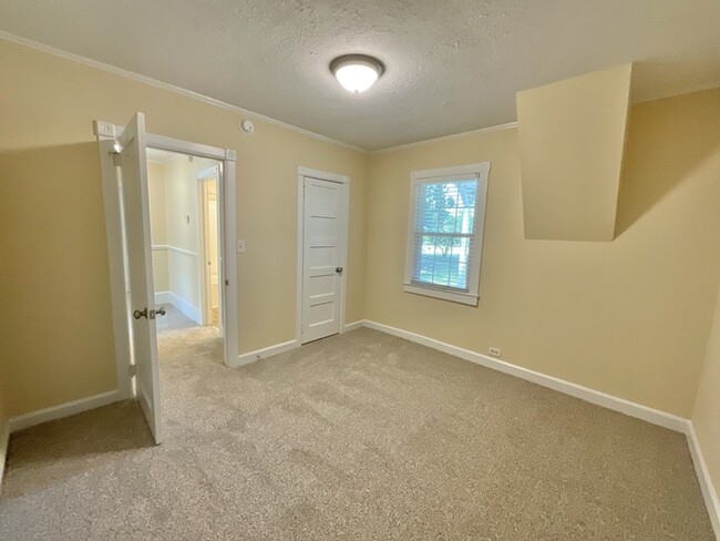 Building Photo - 2br,1ba w/ carport and detached storage bu...