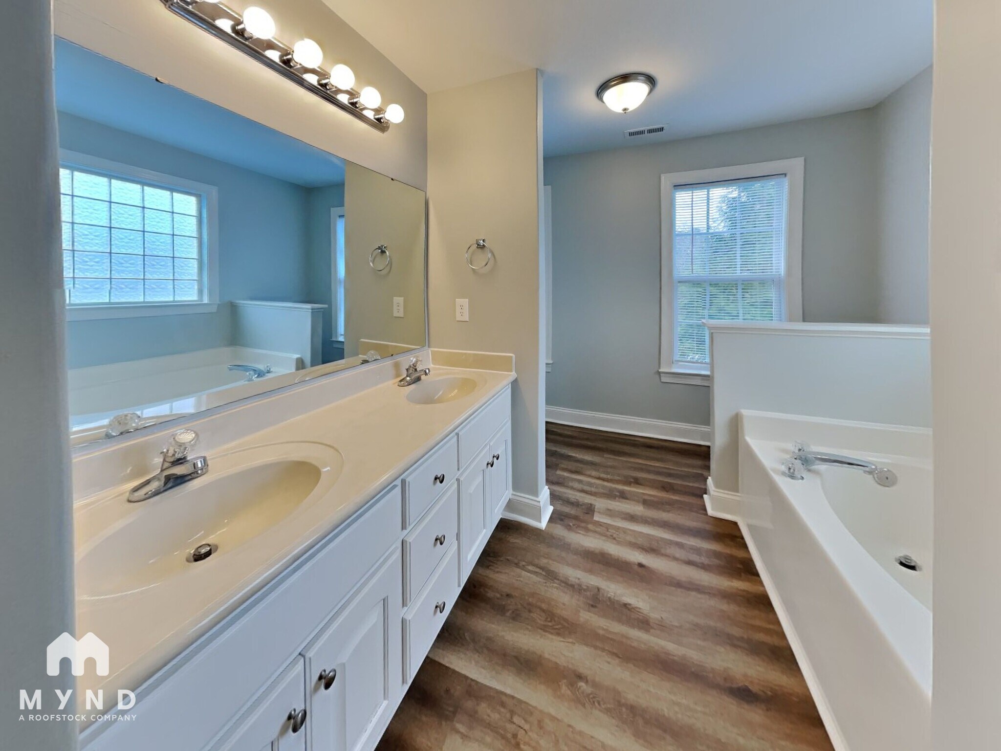 Building Photo - 1425 Taylor Farm Rd