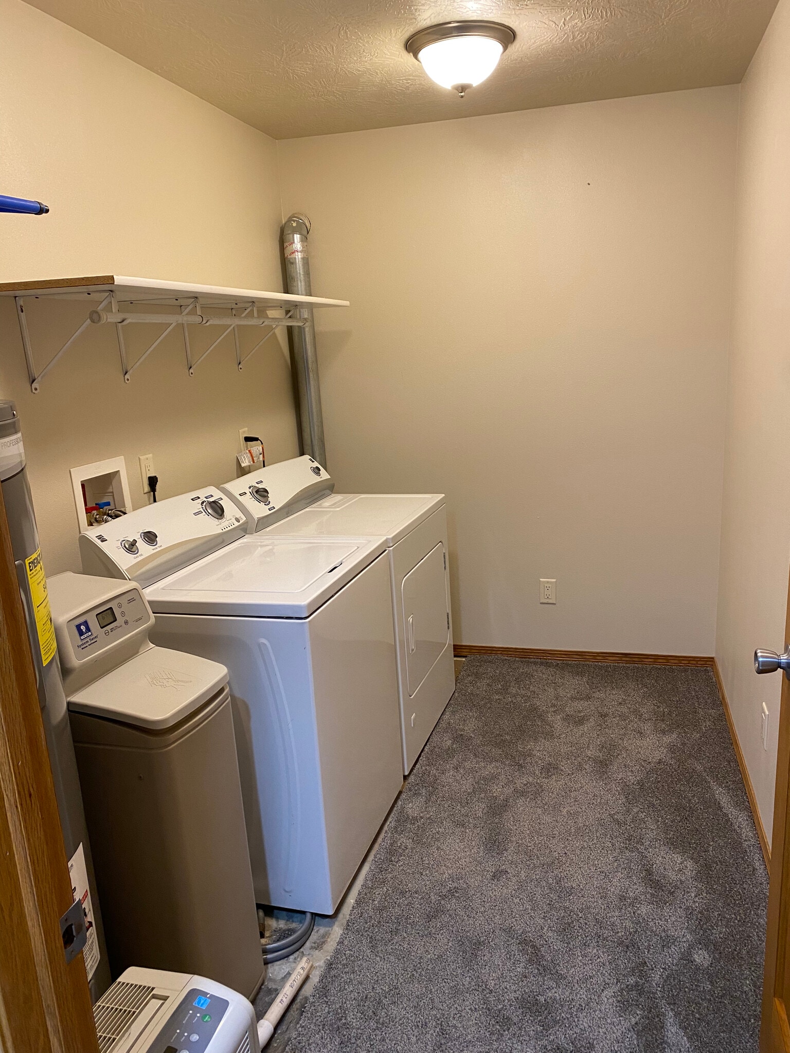 Building Photo - 1410 S Lighthouse Pl