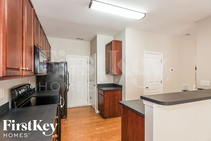 Building Photo - 9515 Long Hill Dr