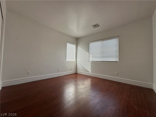 Building Photo - 9763 Waukegan Ave