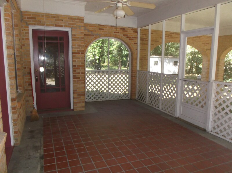 Building Photo - 7195 LA-93