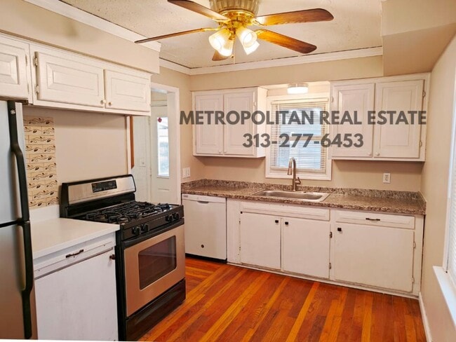 Building Photo - 5839 Helen St