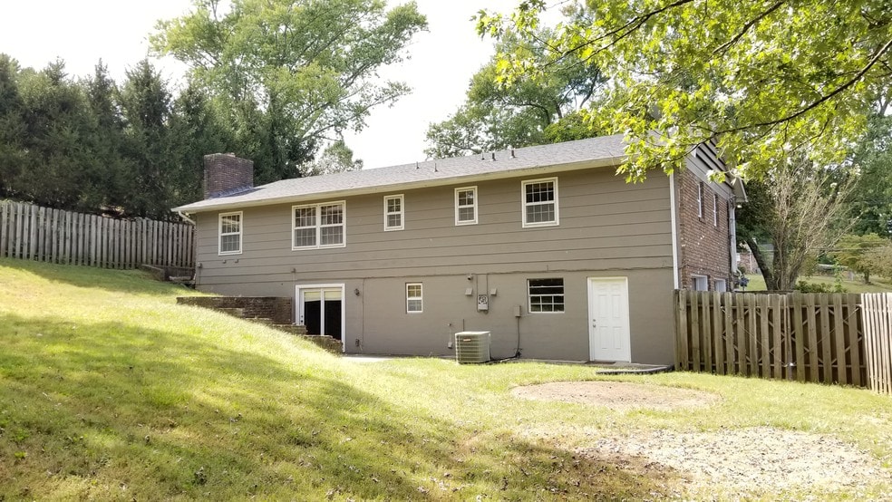 Building Photo - 904 Dartford Rd SW