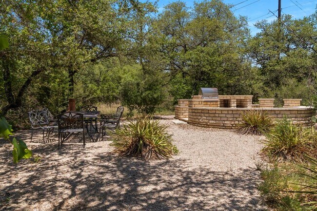 Building Photo - 4307 Eck Ln