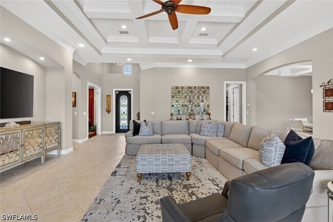 Building Photo - 7352 Lantana Way