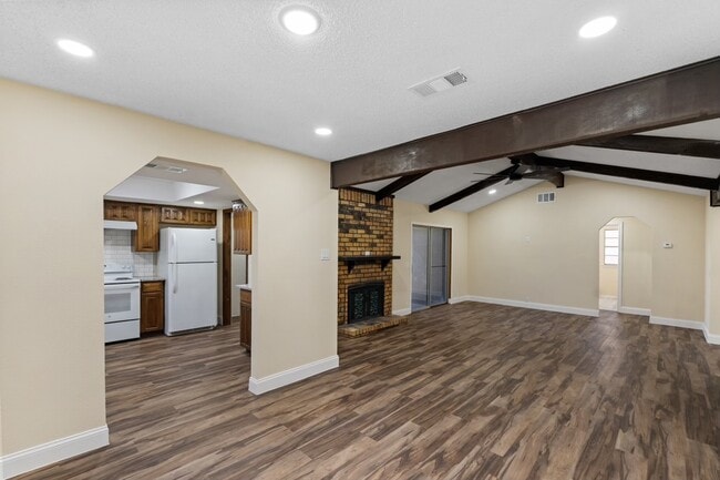 Building Photo - 1037 Alicia Ln
