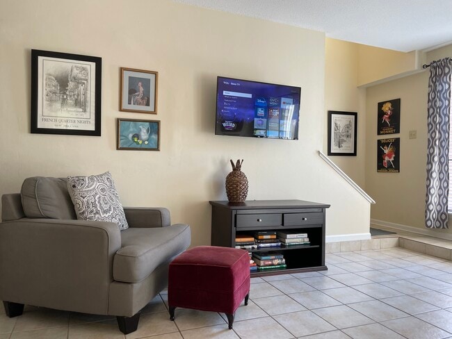 Building Photo - 500 Aries Dr