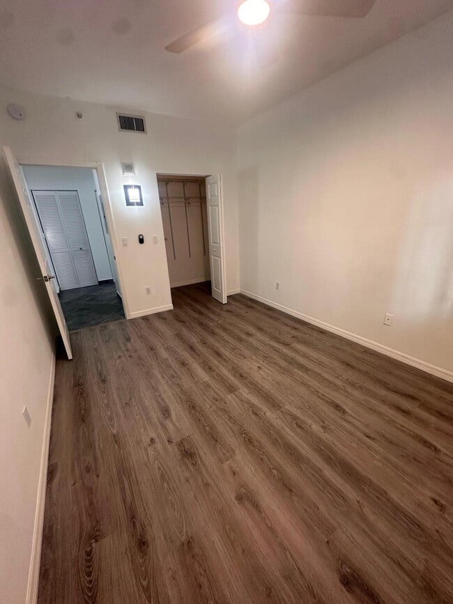 Building Photo - 233 S Federal Hwy