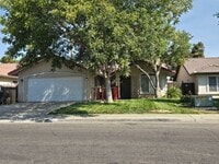 Building Photo - 3 Bedroom 2 Bath available soon