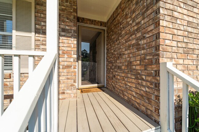 Building Photo - 109 Dry Dock Ct