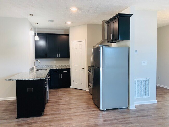 Building Photo - 621 Jefferson St