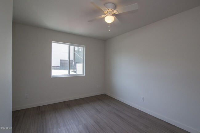 Building Photo - 67 E Roanoke Ave