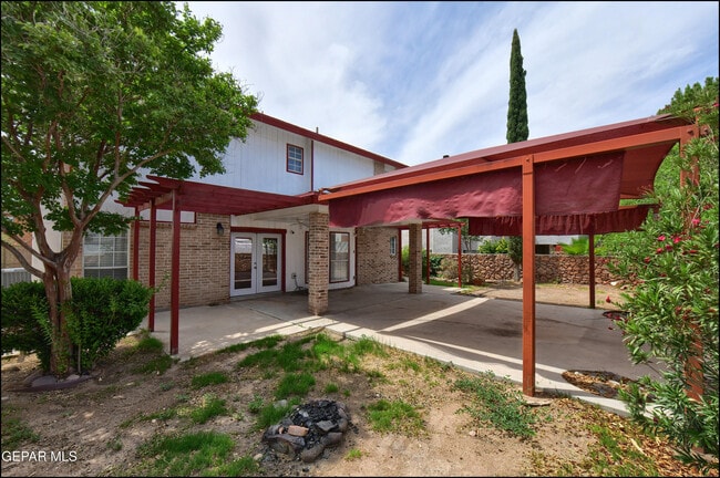 Building Photo - 1909 Polly Harris Dr
