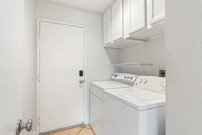 Building Photo - 80676 Willow Ln
