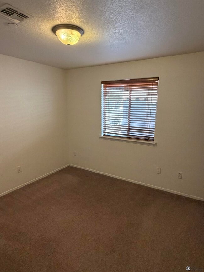 Building Photo - 3090 S Ragen Dr