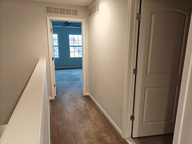 Building Photo - 47663 Alden Terrace N