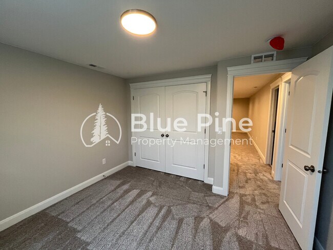 Building Photo - 6326 Ender Ln