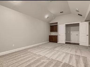 Building Photo - 8715 Vantage Point Dr