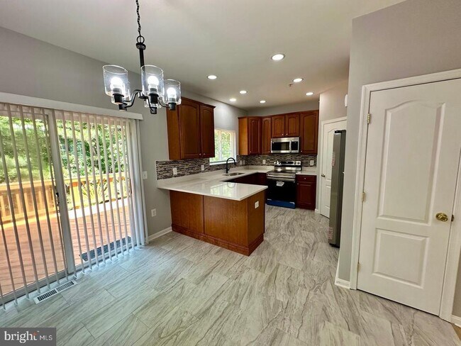 Building Photo - 15503 Kennett Square Way