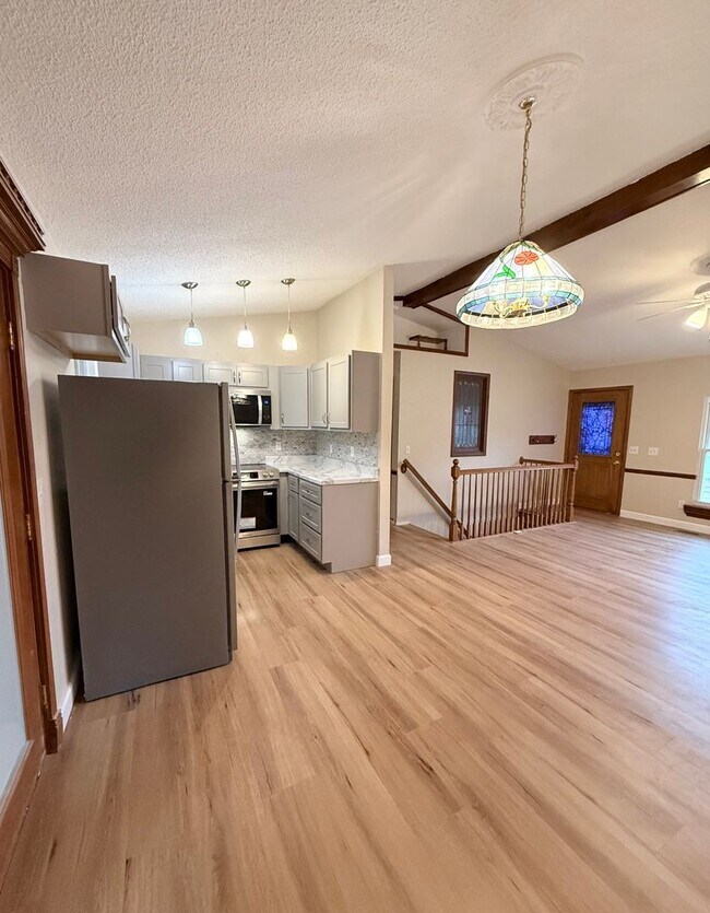 Building Photo - 3 Bedroom Home for Rent in O'Fallon MO