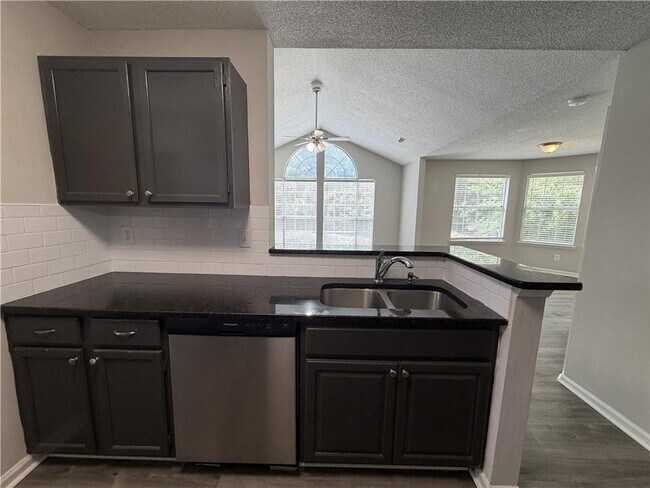 Building Photo - 1101 Sandy Ln Dr