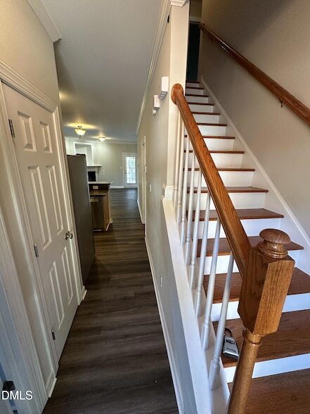 Building Photo - 111 Tuska Hills Dr