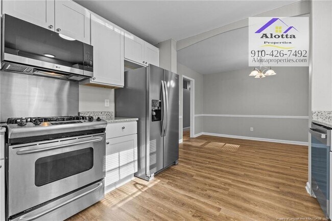 Building Photo - 1829 Spruce St