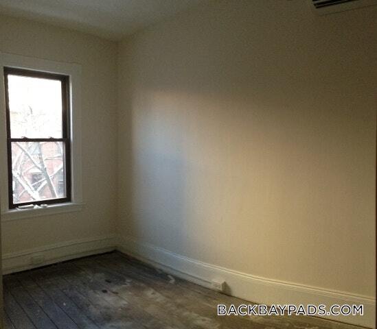 Building Photo - 49 St Germain St