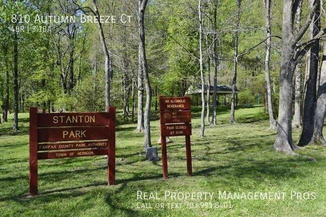 Building Photo - 810 Autumn Breeze Ct