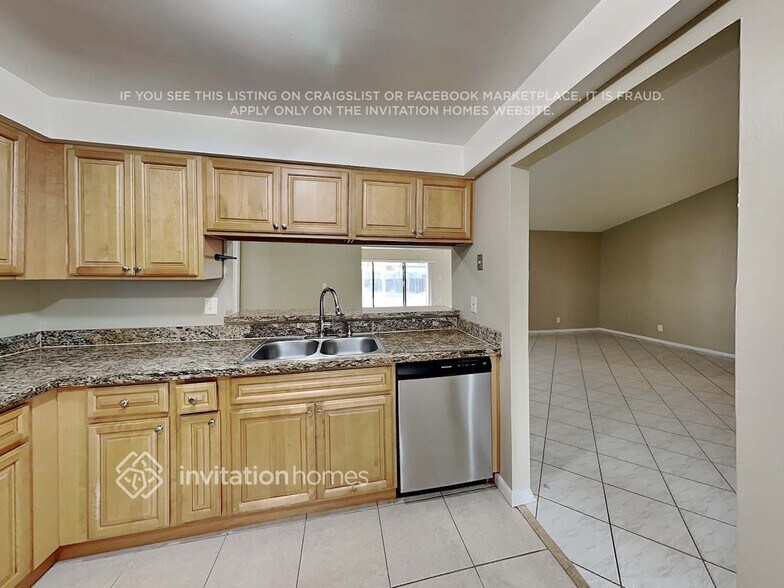 Building Photo - 9314 Southampton Pl