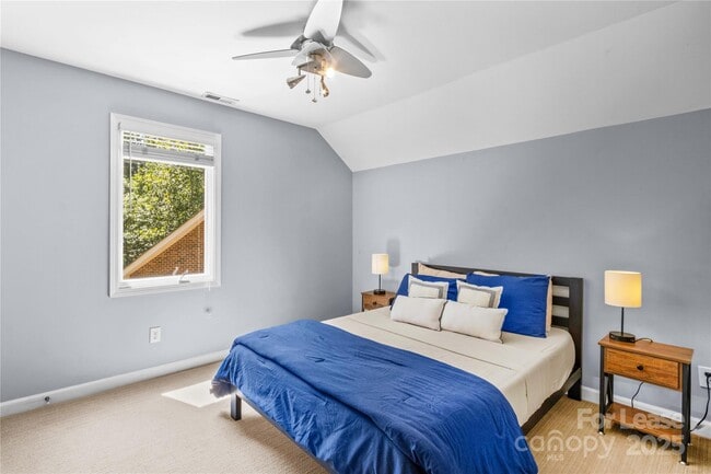 Building Photo - 709 Normandy Rd