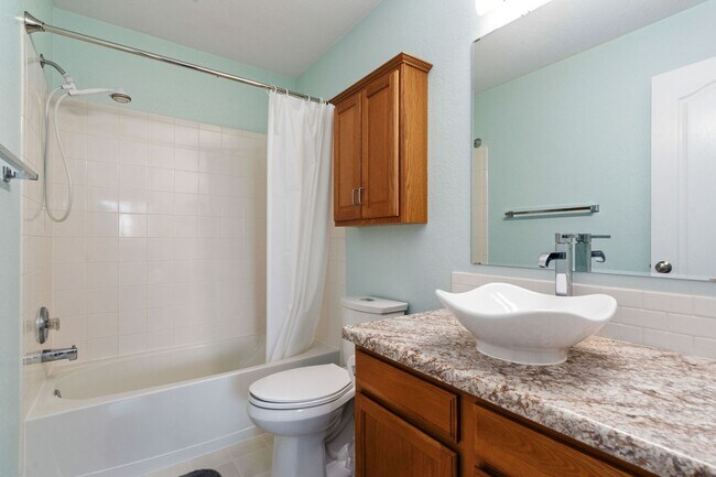 Building Photo - 2502 Timberwood Dr